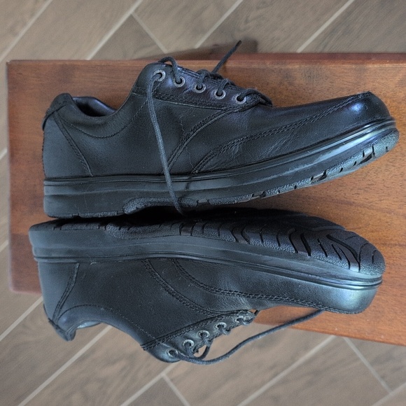 LL Bean Waterproof Oxford shoes mens 9.5 - Picture 9 of 12